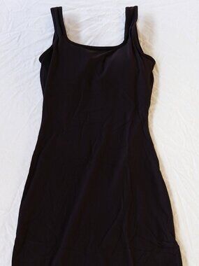 Vitality Cloud II Rib Basic Midi Dress NWT — Midnight — Medium — Built-in Bra